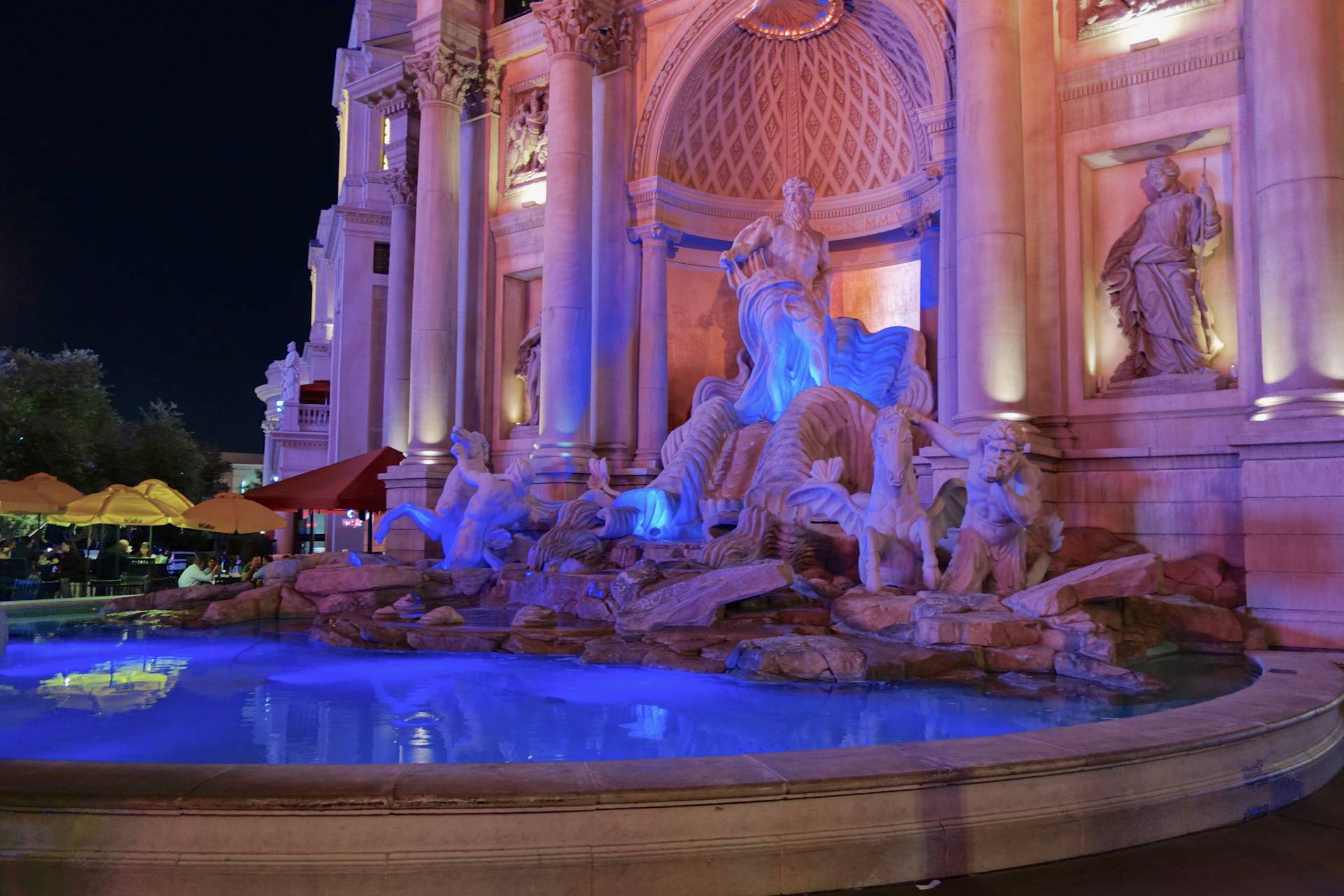 Palazzo Waterfall Atrium
