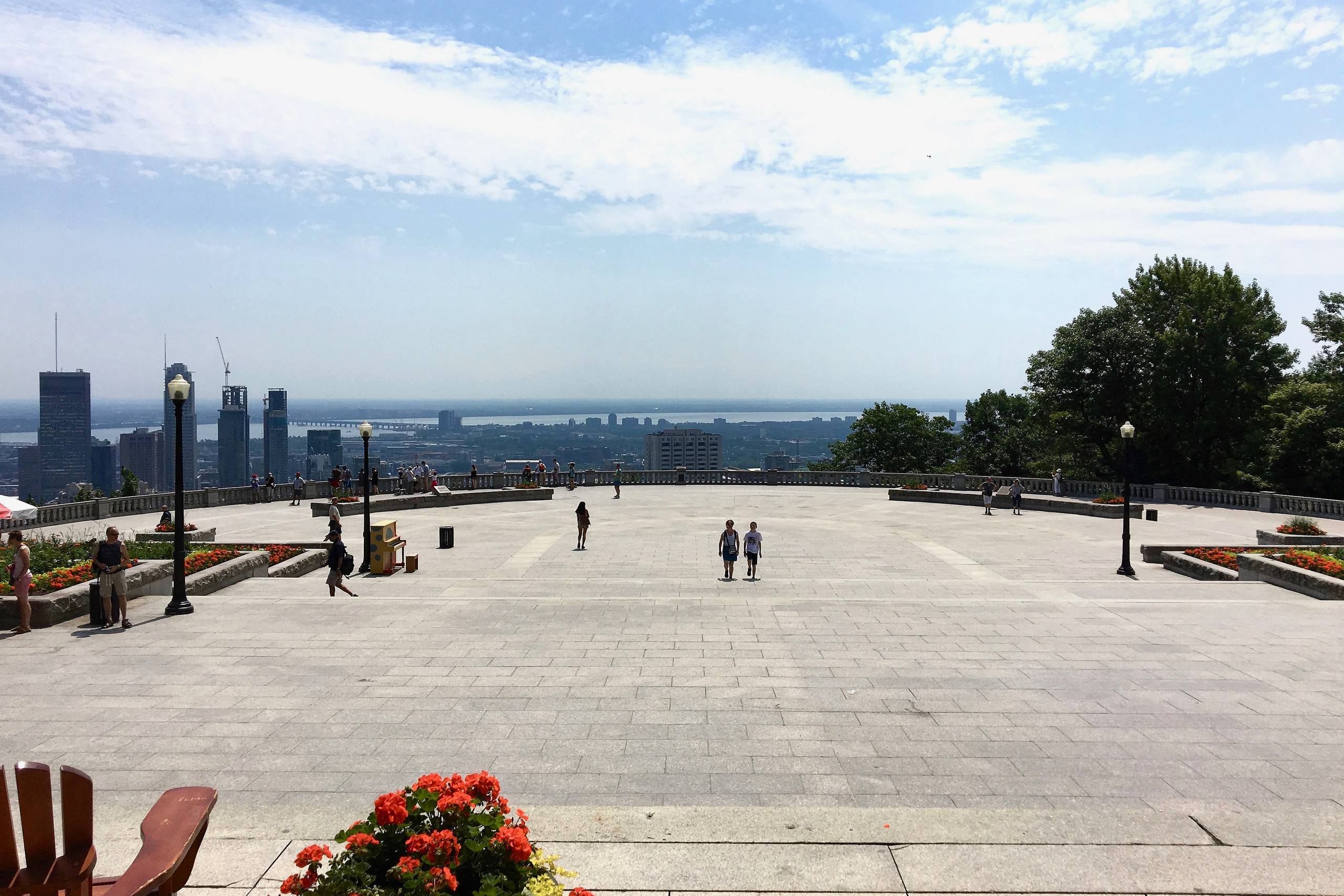 mount-royal-lookout